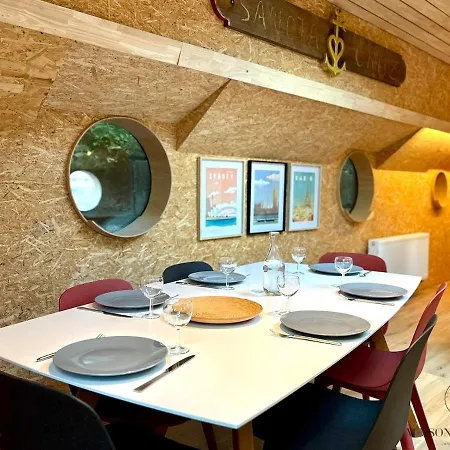 La Peniche De Santa Cruz - Sur La Meuse, Centre Úszó hotel *