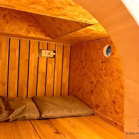 Úszó hotel La Peniche De Santa Cruz - Sur La Meuse, Centre *