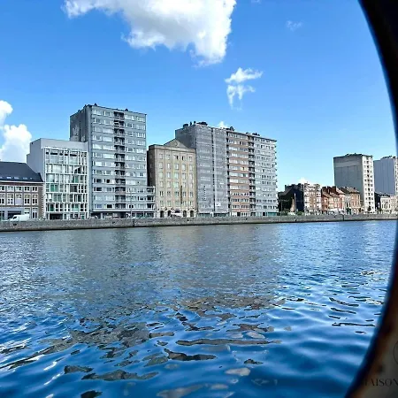 Botel La Péniche De Santa Cruz - Sur La Meuse, Centre