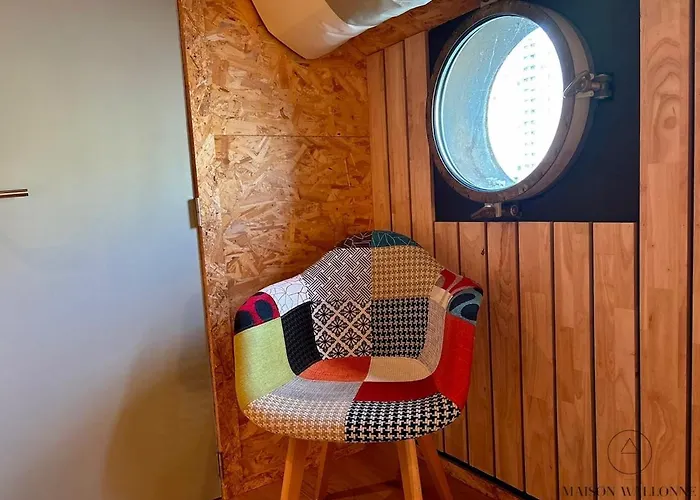 La Péniche De Santa Cruz - Sur La Meuse, Centre Bateau-hôtel Liège