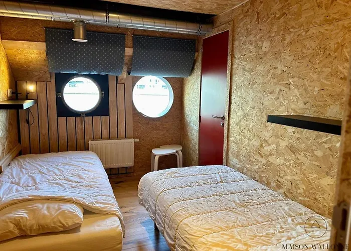 La Péniche De Santa Cruz - Sur La Meuse, Centre Bateau-hôtel