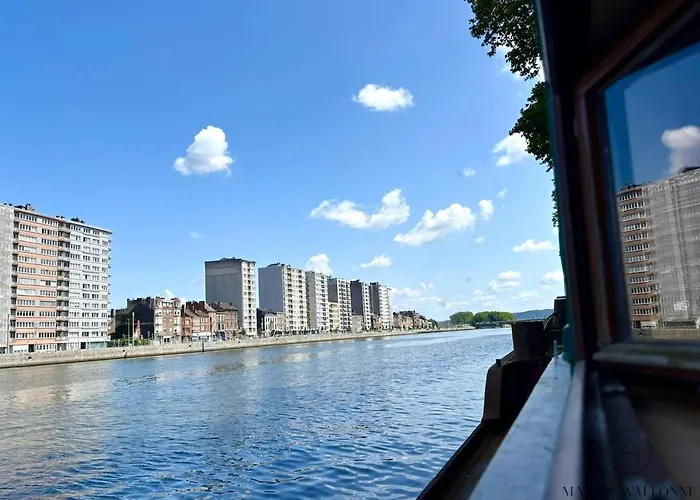 Bateau-hôtel La Péniche De Santa Cruz - Sur La Meuse, Centre