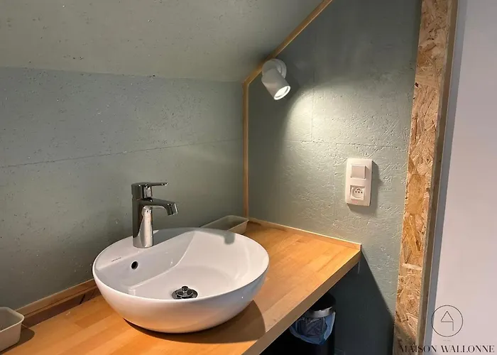 Bateau-hôtel La Péniche De Santa Cruz - Sur La Meuse, Centre